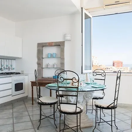 Apartman - Jewel On The Seafront Promenade *